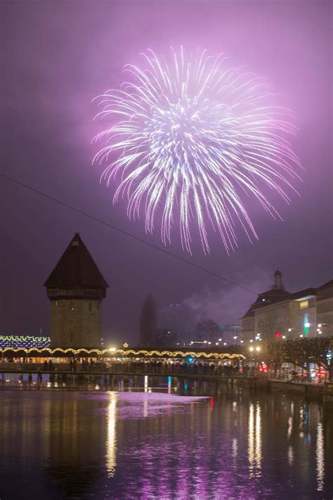 Sie dürfen aber nur auf festen der lärm am 1. Neujahrs-Feuerwerk in Luzern | Luzerner Zeitung