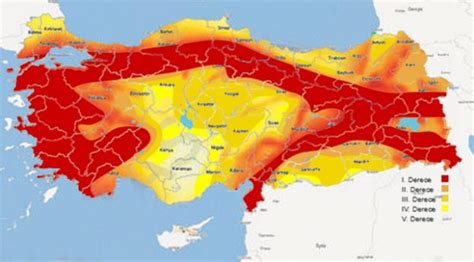 Türkiye deprem tehlike haritası, 1996 yılından beri ilk defa güncellendi. Türkiye'nin yenilenen deprem haritası elektronik ortamda