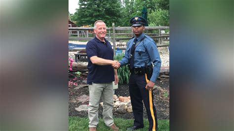 New Jersey State Trooper Stops Retired Officer Who Delivered Him 27 Years Ago Abc7 Los Angeles