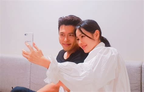 #netflix #biggestshow #crashlandingonyou #top10 #netflixoriginal #현빈손예진. "또 찌라시?" 현빈·손예진 결혼설 "소속사 측 설명은?" - 매일신문