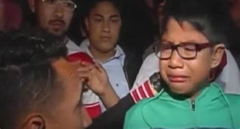 Niño Llora Desconsoladamente Tras La Derrota De Perú Video Redes
