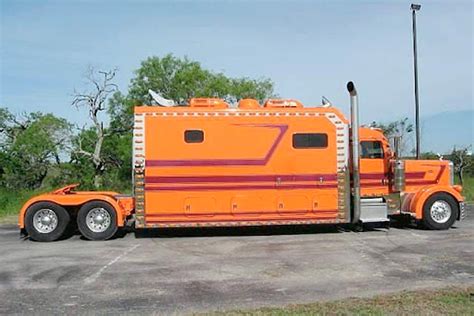 Biggest Semi Truck Sleeper Cabin