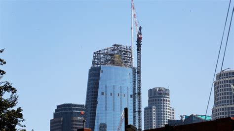 Tallest Building In The West Opens In Los Angeles