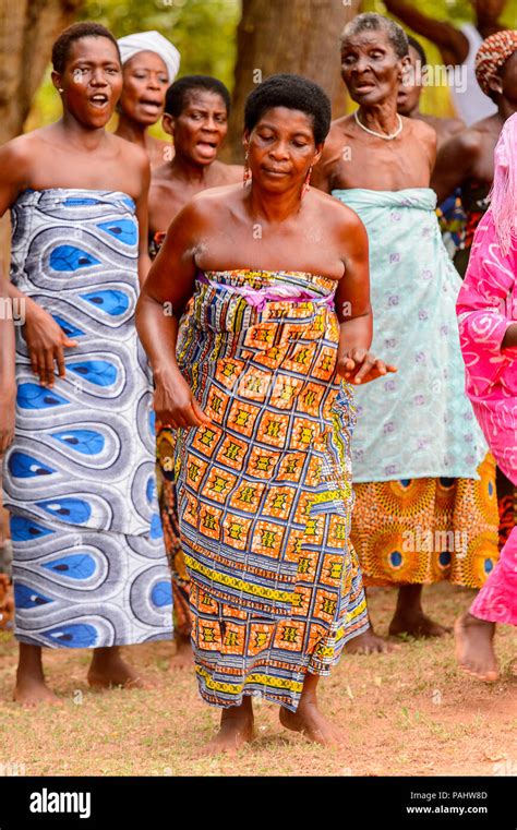 Kara Togo Mar 9 2013 Unbekannter Togoische Frau In Traditioneller