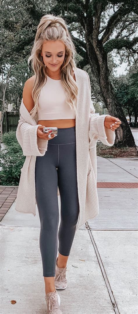 White Crop Top And Gray Leggings Outfits With Leggings White Crop