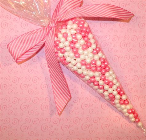 Pin By Billie On Easter Candy Bags Sweet Cones Cone Shape