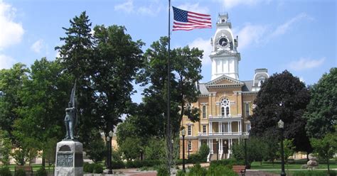 Hillsdale College To Hold Commencement Ceremony Saturday Over Objections Of Health Officials