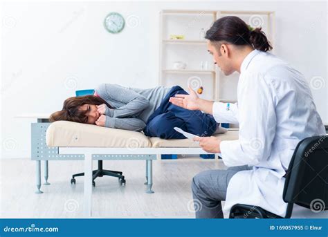 Mentally Ill Woman Patient During Doctor Visit Stock Image Image Of Hospital Explaining