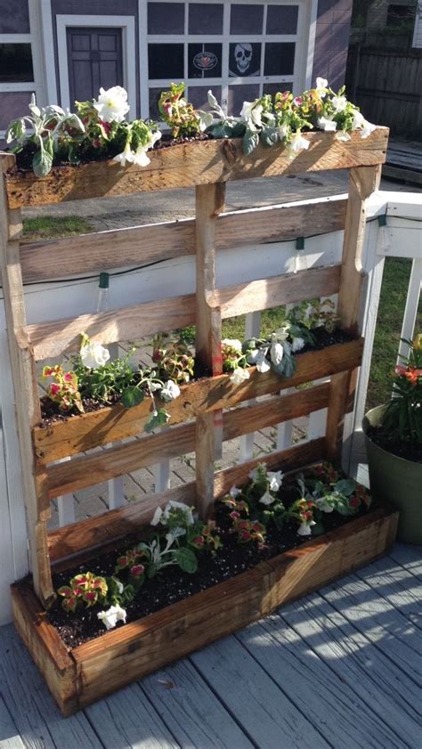 23 Ways To Repurpose Pallets Into Rustic Home Decor Southern