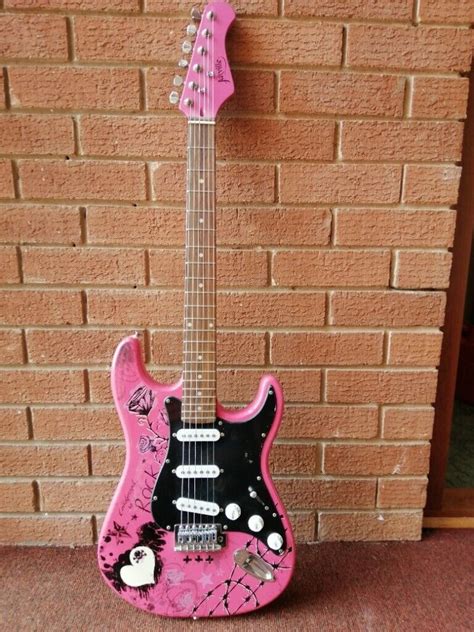 Reduced Jaxville 6 String Shocking Pink Rock Graffitti Electric