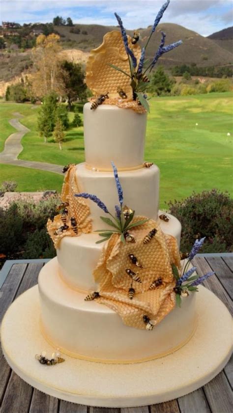 Beekeepers Cake Bee Cakes Elaborate Cakes Creative Cake Decorating
