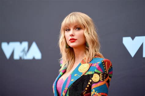 Taylor Swift Speaks Out On “excruciating” Ticketmaster Debacle