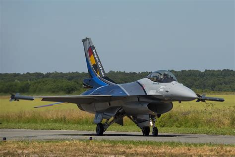 Belgium Air Force F 16 Display Eddie Jauck F 16 Falcon Aeroplanes