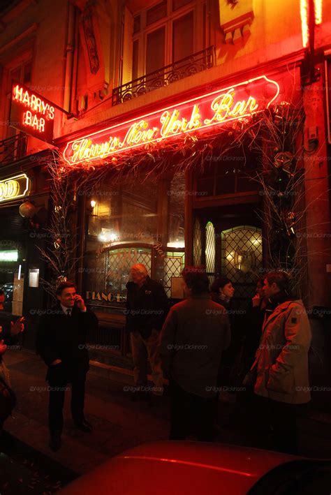 Harry S New York Bar Rue Daunou Opera Paris Nigel Dickinson