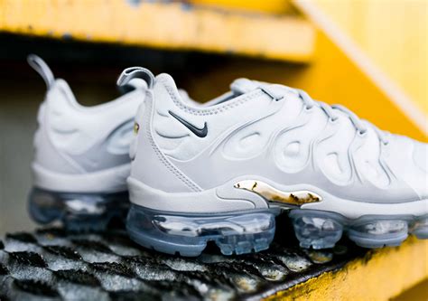 Nike Air Vapormax Plus Wolf Grey WAVE