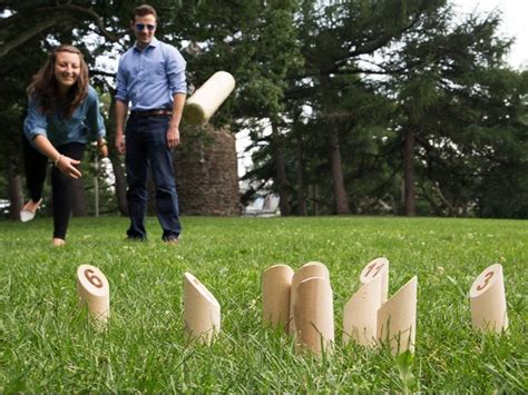 mölkky outdoor throwing game