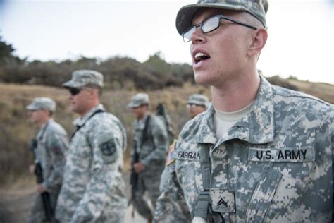 Combat Engineers Conduct Air Assault Patrol Training Flickr