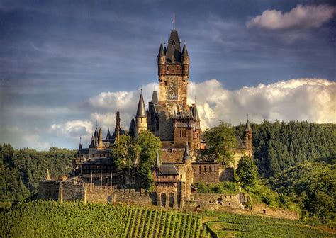 Top 10 Beautiful Castles Built Around The World