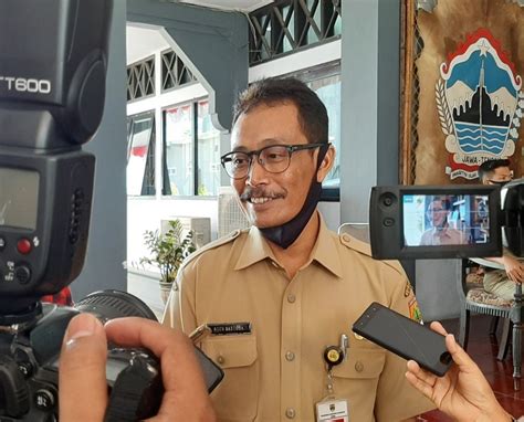 Contoh surat surat pembayaran pensiun dari taspen. Surat Pensiun Dini Sudah Diajukan, Agus Berharap SK Turun ...
