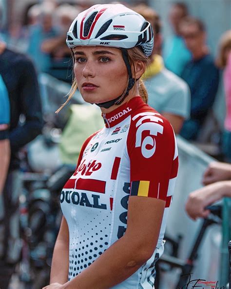 Pin By Wolfgang Preis On Puck Moonen Cycling Women Fitness Wear Outfits Cycling Girls