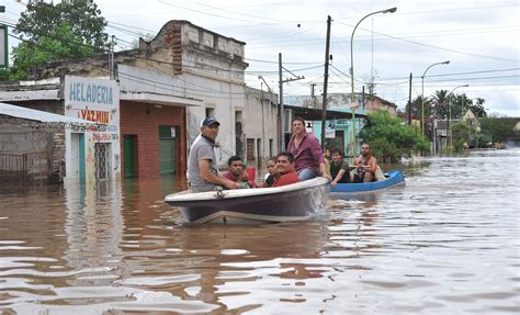 Unas 15 Mil Personas Permanecen Evacuadas Por El Temporal Inundaciones