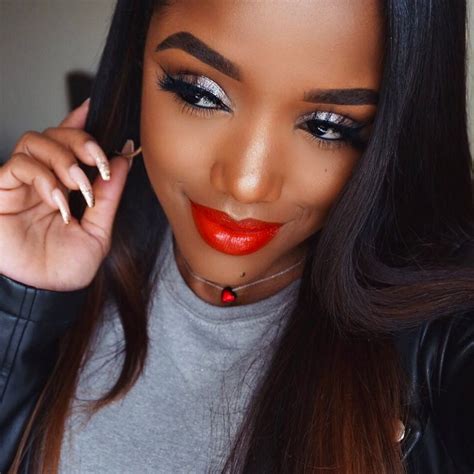 Browse 1,318 best make up artist stock photos and images available, or start a new search to explore more stock photos and images. 10 Best Makeup Artists You Should Be Following On IG | Her ...
