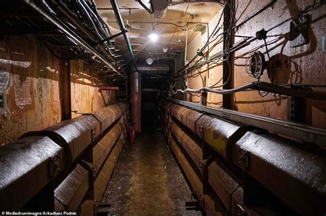 Inside Chernobyls Radioactive Corridors Daily Mail Online