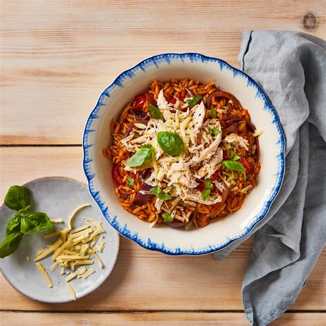 Maybe you would like to learn more about one of these? One-Pot Chicken, Red Pepper & Pesto Orzo Recipe | Gousto