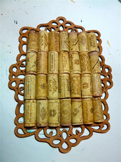 Make It Easy Crafts Recycled Wine Cork Hanging Trivet