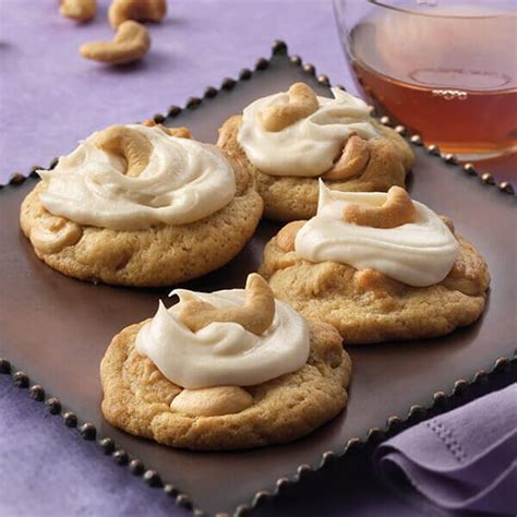 Alton brown used to direct tv commercials and cook on the side. Brown Sugar Cashew Cookies | Recipe | Cashew cookies ...