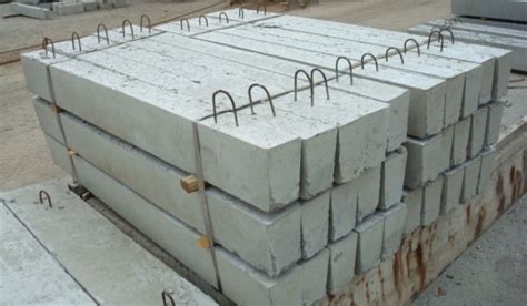 Untuk pemasangan lancar untuk membantu kren memerlukan. Lintel konkrit bertetulang dengan tangan mereka sendiri ...