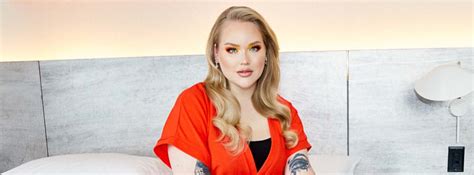 There's no need to make this public and humiliate nikkie. Nikkie de Jager (Nikkie Tutorials) Biography| Net Worth ...
