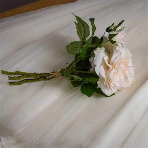 Peachy Cream Short Stem Rose Bouquet Wholesale By Hill Interiors