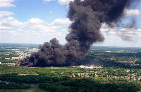 Rockton Chemtool Explosion At Illinois Chemical Plant Sparks Huge Fire