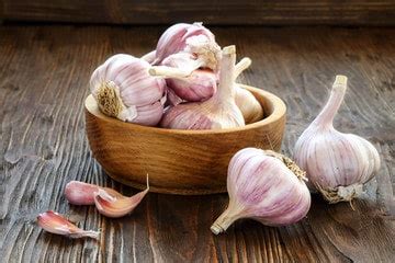 Though there are benefits to taking any form of garlic, the easiest version is to take a simple gel capsule daily. 10 Mega Benefits of Garlic for Men - Health Guide NG