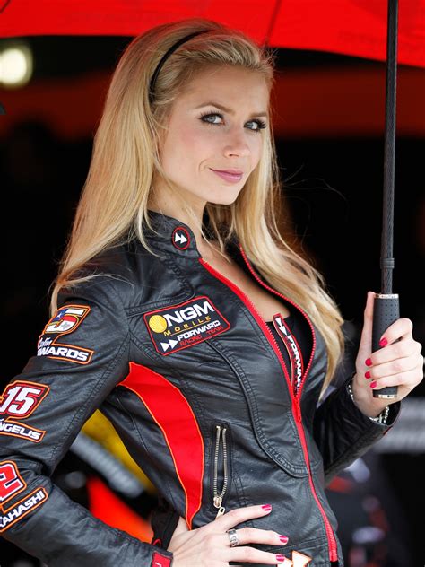 fine collection of paddock girls to race your motor feels gallery ebaum s world