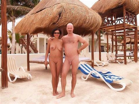 Anonymous Shaved Couple On Nude Beach