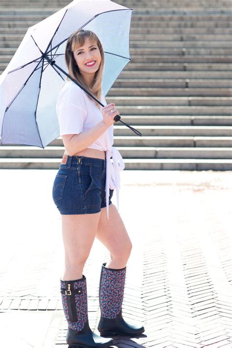 Pin Von Alison Greenway Auf Rain Boots Gummistiefel Regenkleidung