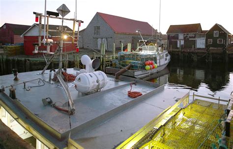 Lobster Season Begins Dumping Day 2019 Yarmouth Tourist