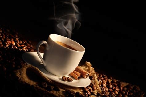 We expect to be on ventura boulevard and will be more than happy to. tazzina di caffè fumante - Aroma Expresso