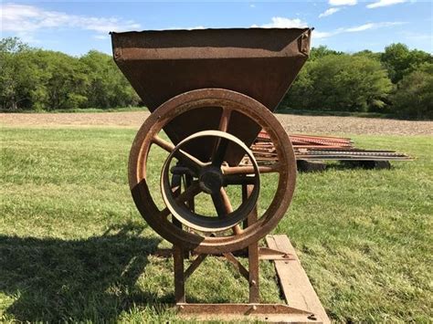 Antique Grain Grinder Best 2000 Antique Decor Ideas