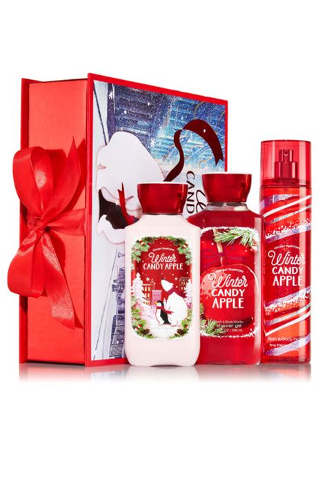 Check spelling or type a new query. 15 Makeup Gifts Sets For Her - Christmas Beauty Gift Sets ...