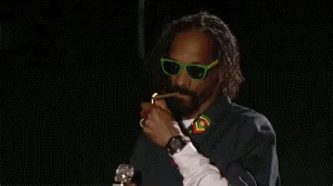 Snoop Dogg Smoking Weed 