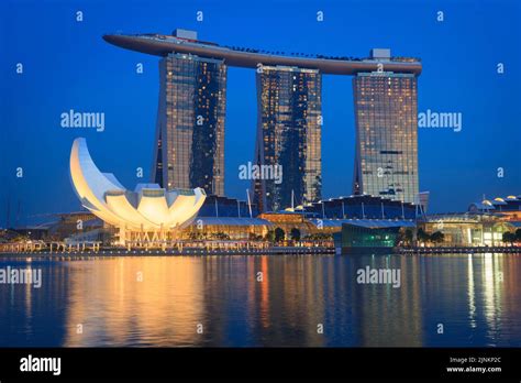 Singapore Marina Bay Sands Singapores Stock Photo Alamy
