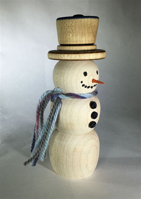 Handmade Wood Snowmen For Christmas Decorating Christmas Tabletop