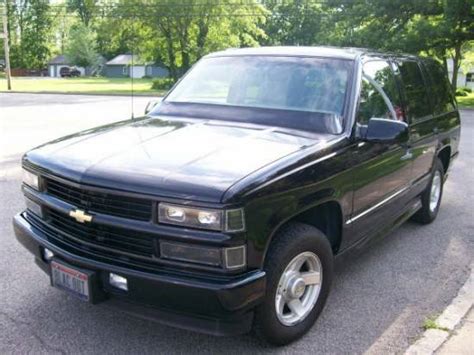 1999 Chevrolet Tahoe Limited 7000 100107919 Custom Sport Utility