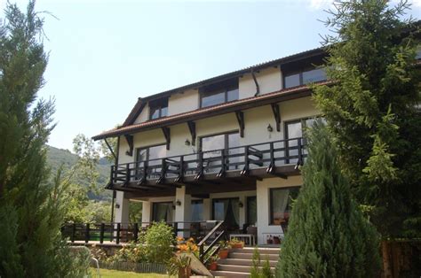 See 98 traveler reviews, 192 candid photos, and great deals for pension muntele rece, ranked #4 of 112 b&bs / inns in bran and. Pensiunea Muntele Rece Predelut 3*** | Cazare in Predelut