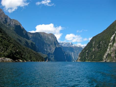 New Zealand Fjord Smackdown Milford Sound Vs Doubtful Sound