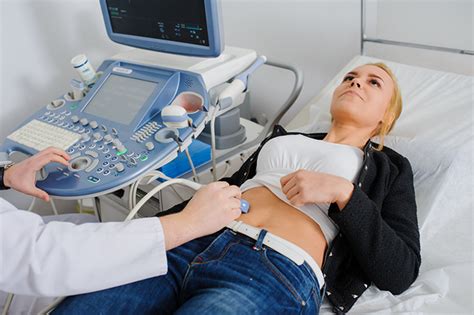 what does a diagnostic medical sonographer do