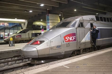 A Milestone For French Rail Strikes 29th Day Of Walkouts